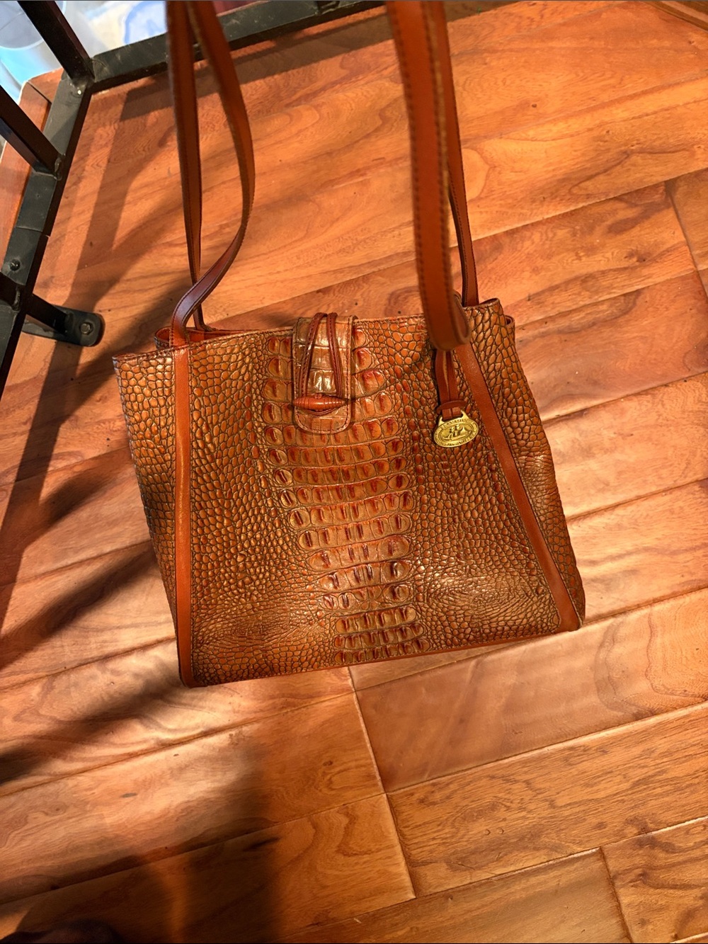 Brahmin Caramel Croc
Embossed Leather Tote Bag